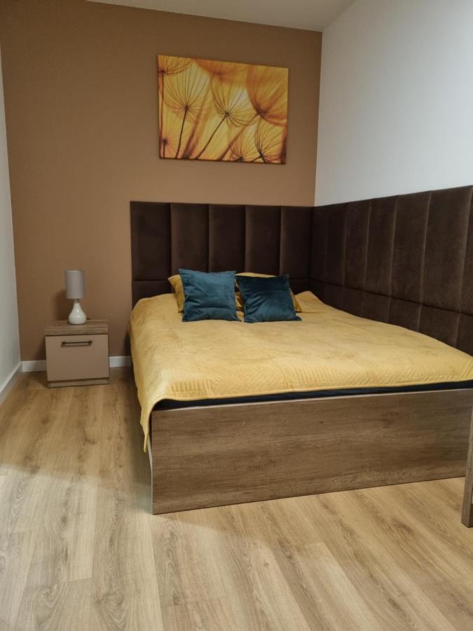 Apartament Sloneczny -Sciegiennego Kielce Kültér fotó