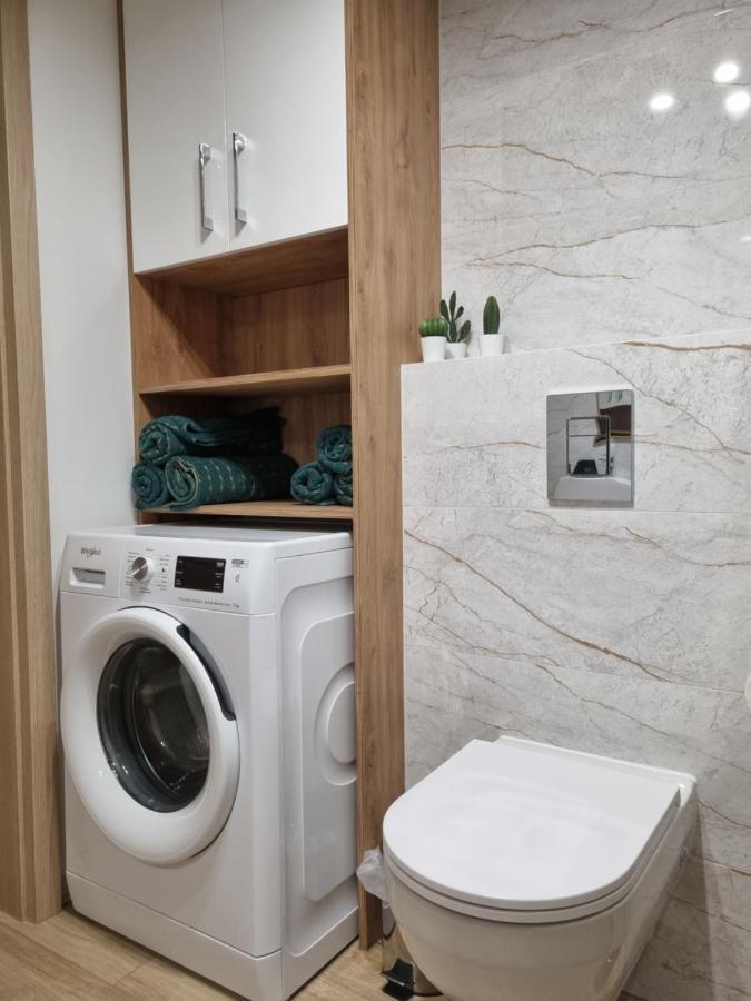 Apartament Sloneczny -Sciegiennego Kielce Kültér fotó